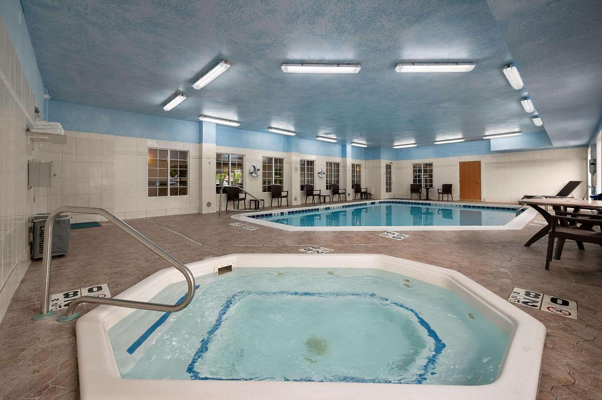 Comfort Inn & Suites Fenton Exteriér fotografie